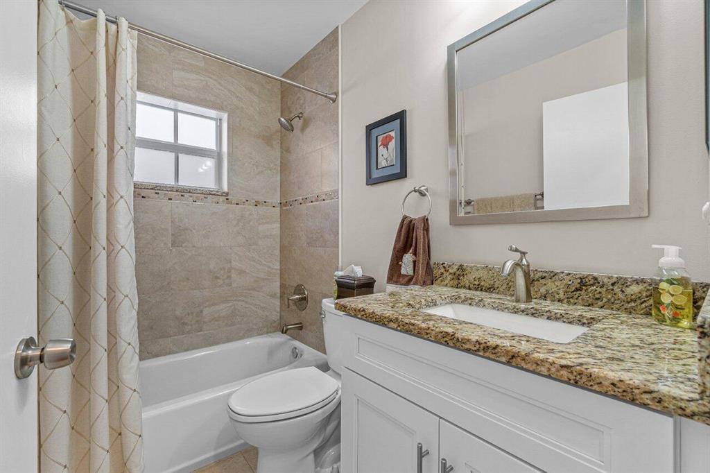 EMERALD POINTE 2 - Residential