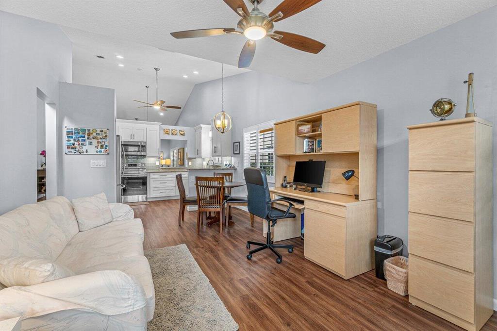 EMERALD POINTE 2 - Residential