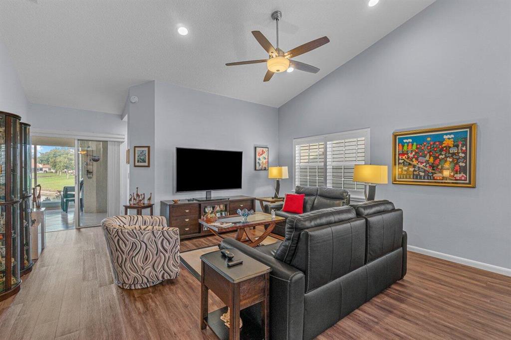 EMERALD POINTE 2 - Residential