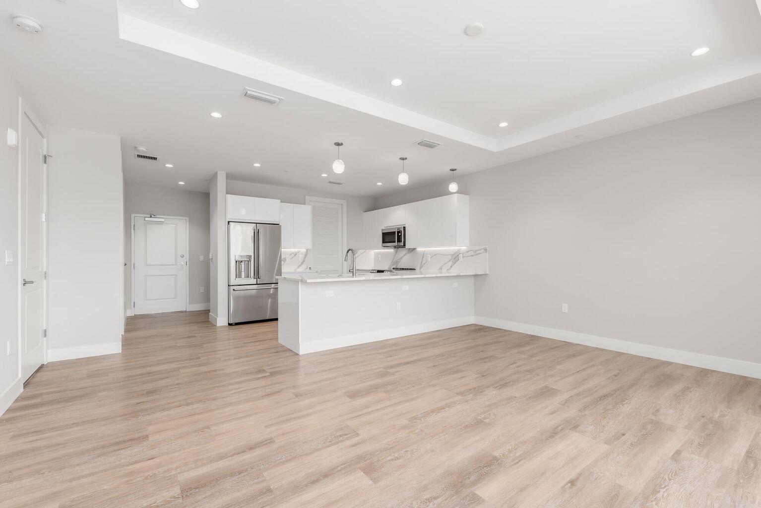 SAILFISH COVE CONDOMINIUM - Residential