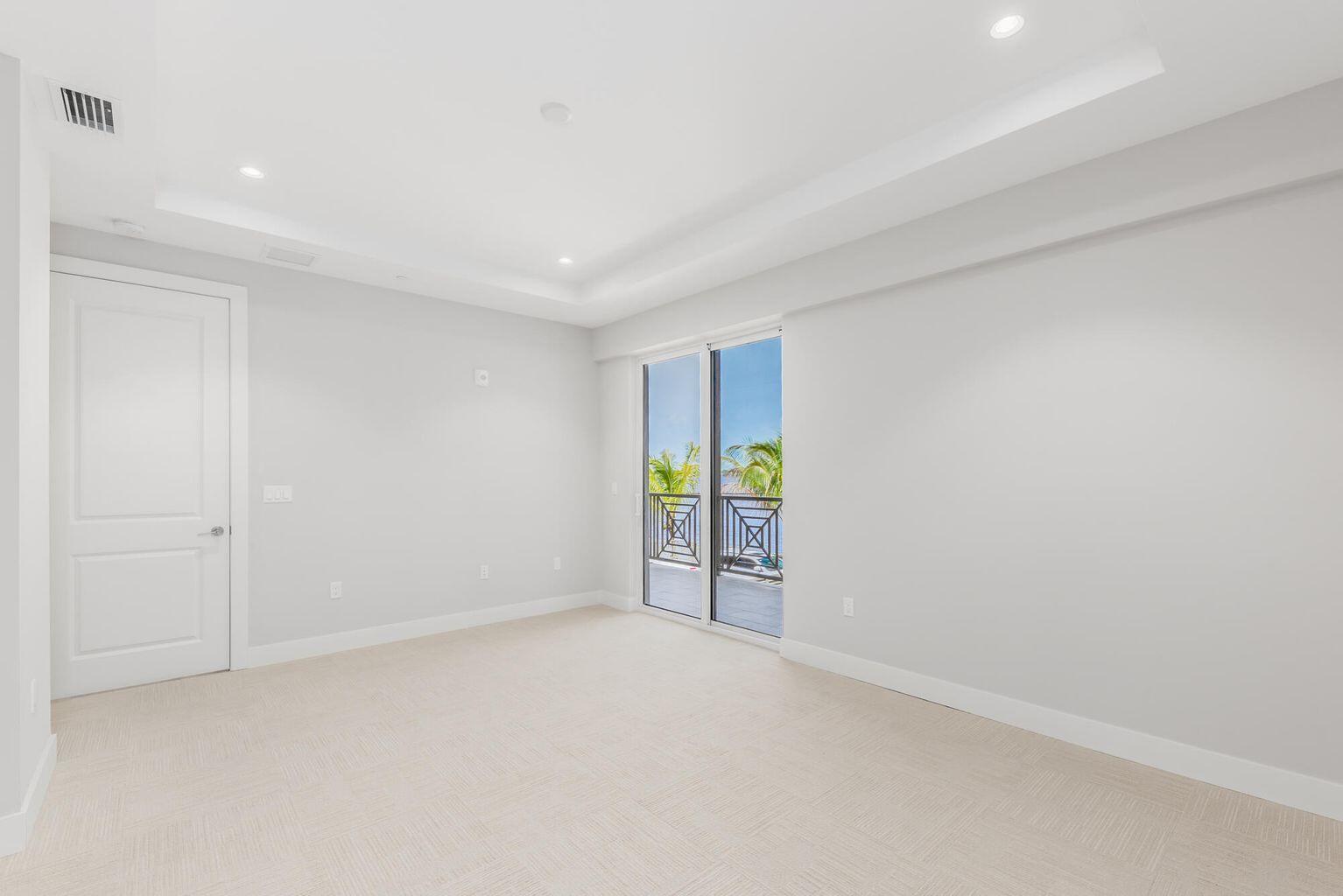 SAILFISH COVE CONDOMINIUM - Residential