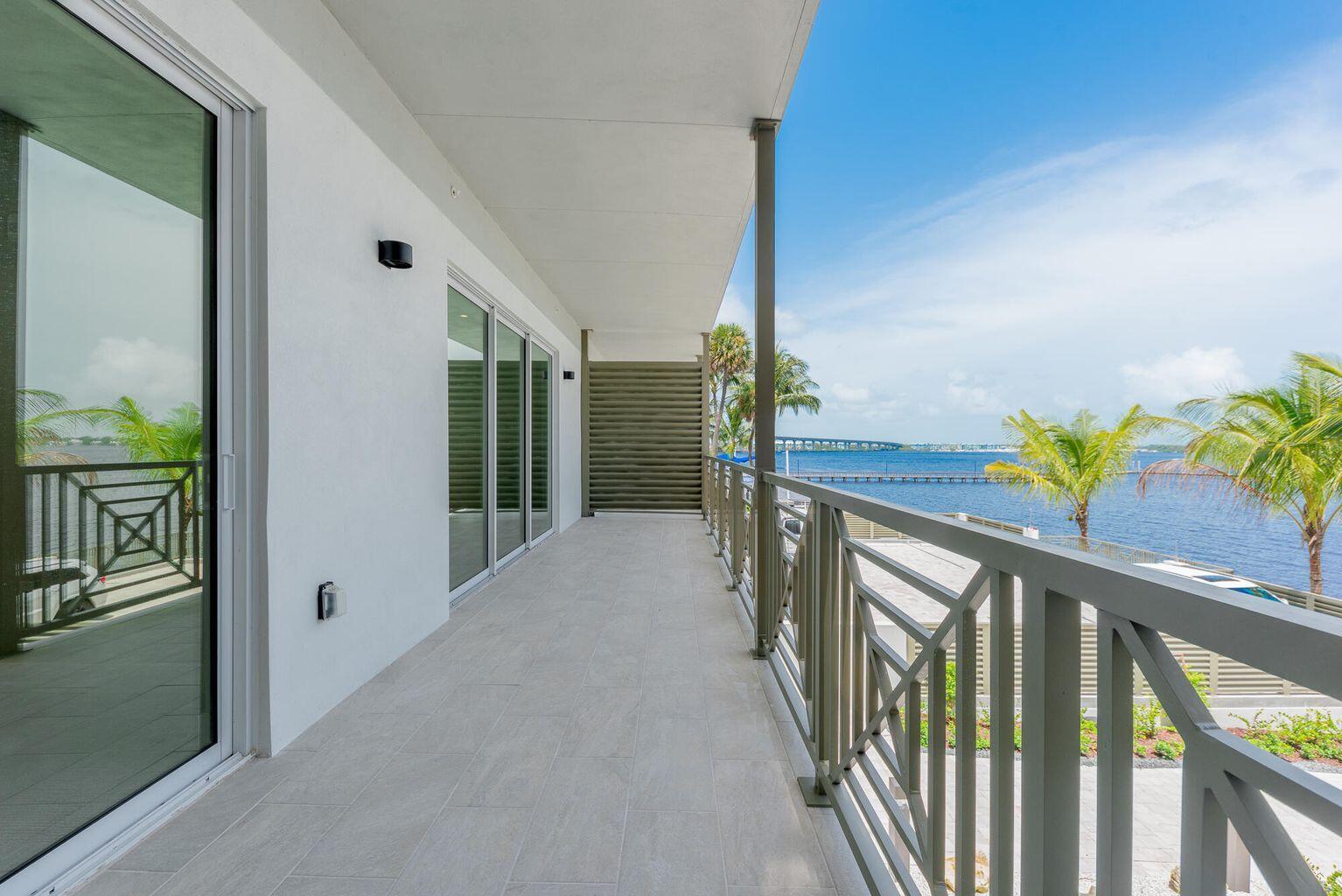 41 SW Seminole Street 203