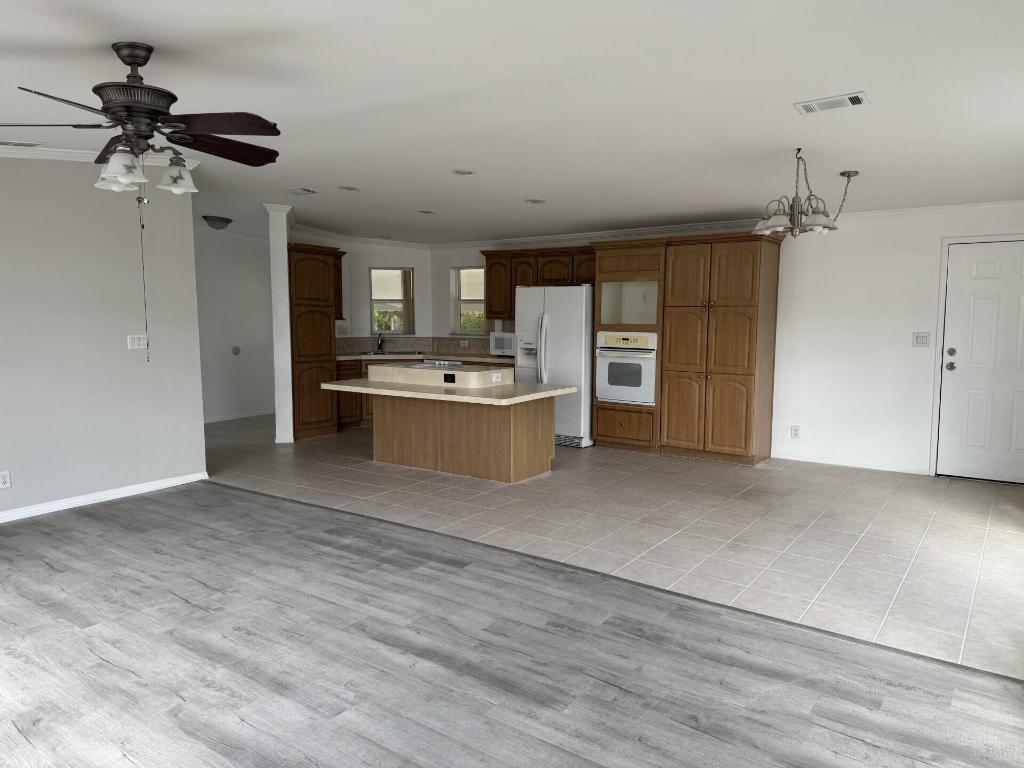 Spanish Lakes Country Club Village - Residential