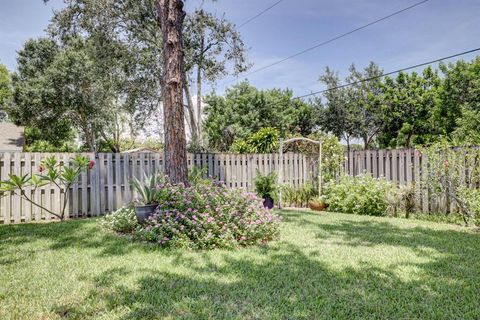 A home in Port Saint Lucie