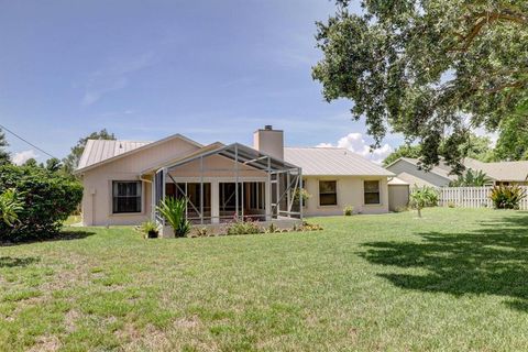 A home in Port Saint Lucie