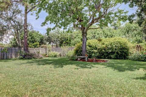 A home in Port Saint Lucie