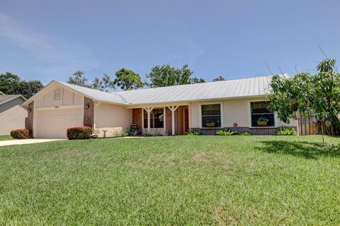 A home in Port Saint Lucie