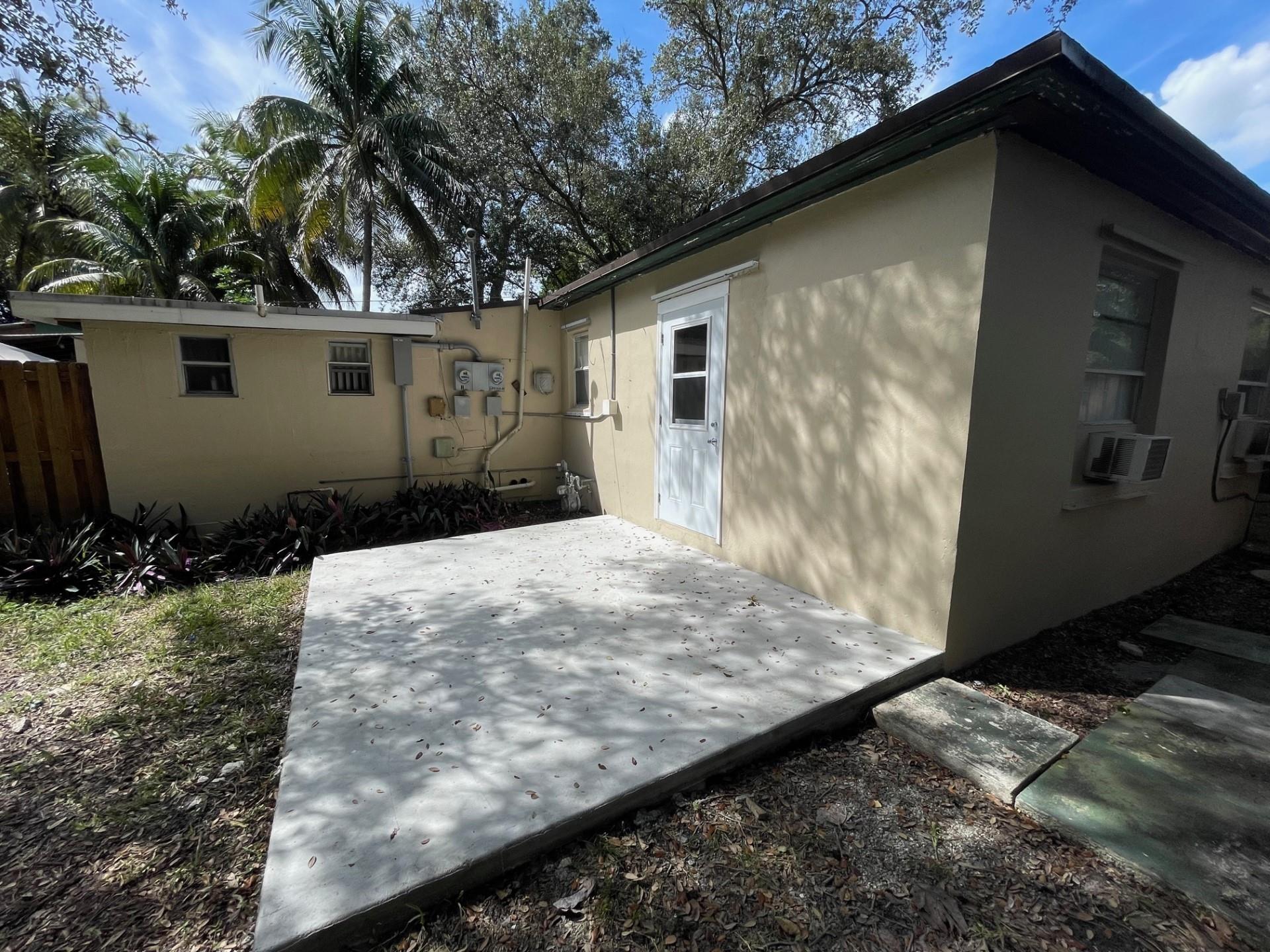 Aldens Sub Lts 1, 2 Blk 6 - Residential Lease