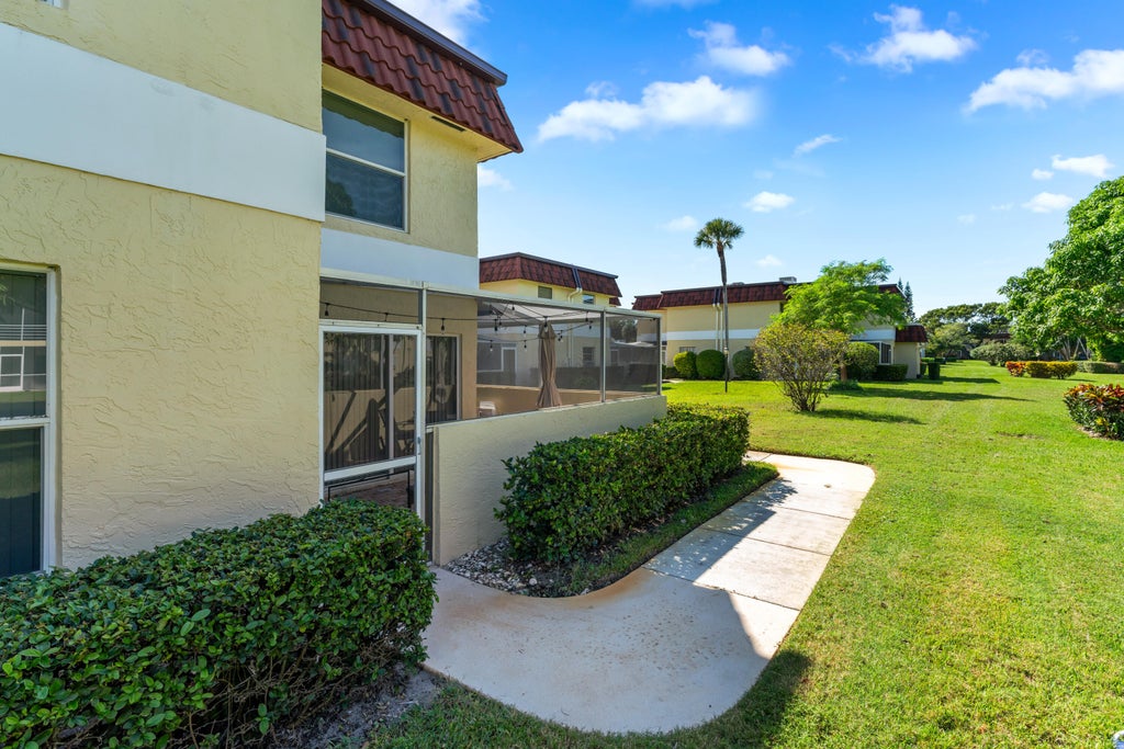 Photo of 717 S Us Highway 1 #803, Jupiter, FL 33477 (MLS # B26066049)