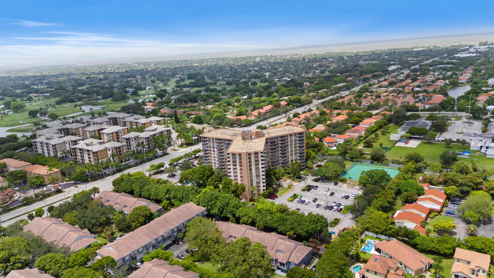 COUNTRY CLUB TOWERS OF CO - Residential