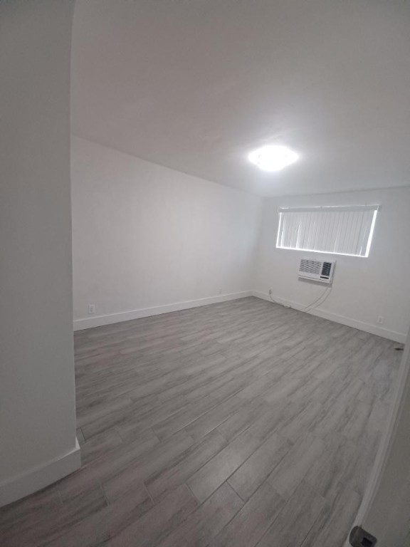 North Hollywood 4-1 B - Residential Income