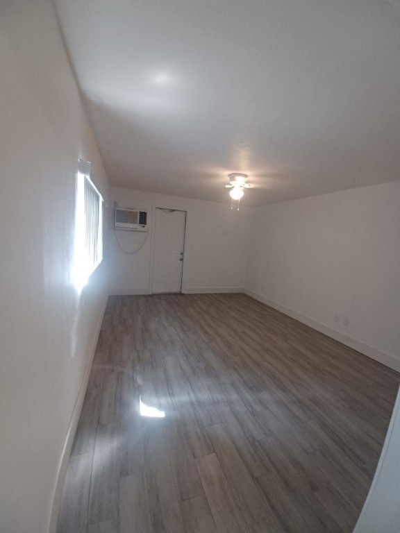 North Hollywood 4-1 B - Residential Income