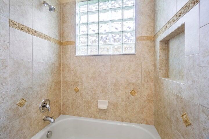 CANYON SPRINGS - Residential Lease