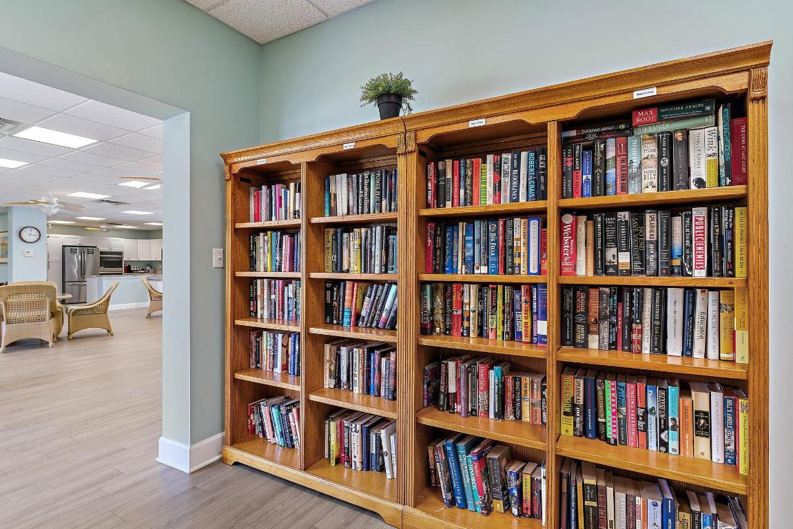 FAIRWINDS COVE CONDO - Residential