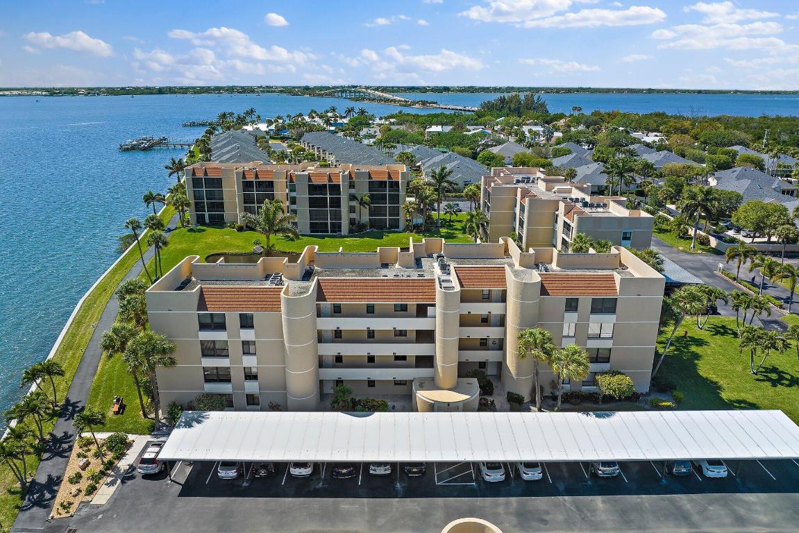 FAIRWINDS COVE CONDO - Residential