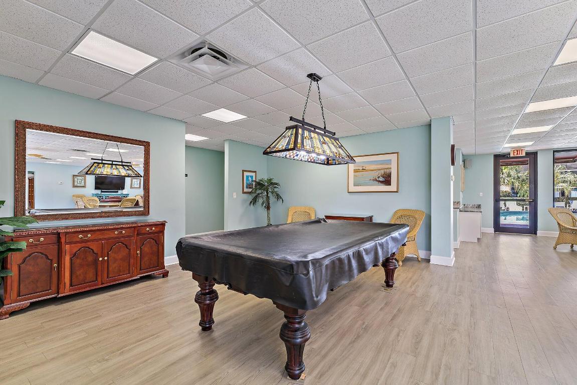 FAIRWINDS COVE CONDO - Residential