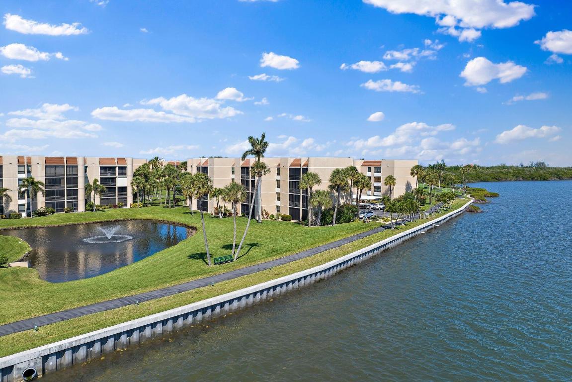 FAIRWINDS COVE CONDO - Residential