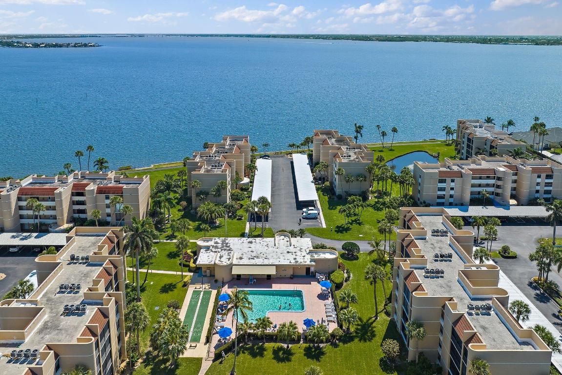 FAIRWINDS COVE CONDO - Residential