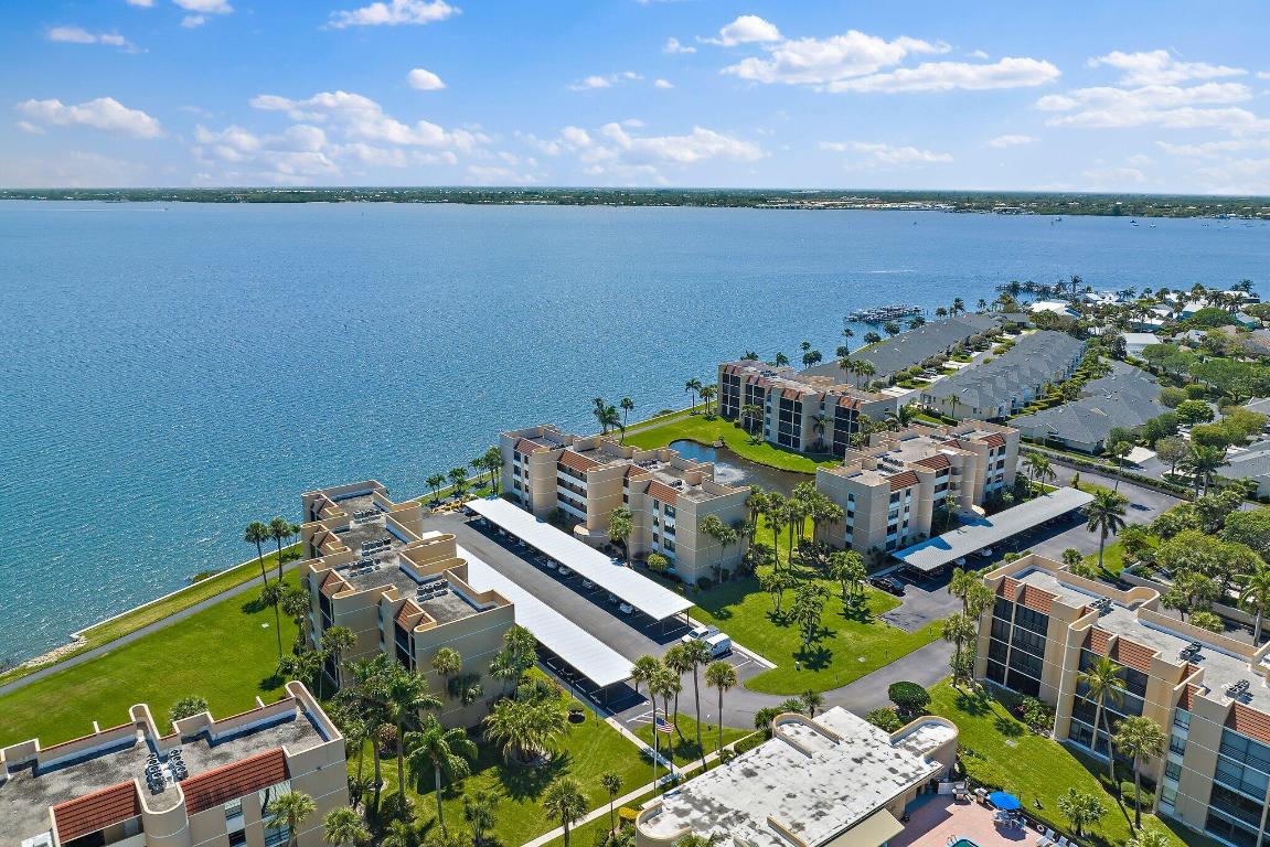 FAIRWINDS COVE CONDO - Residential