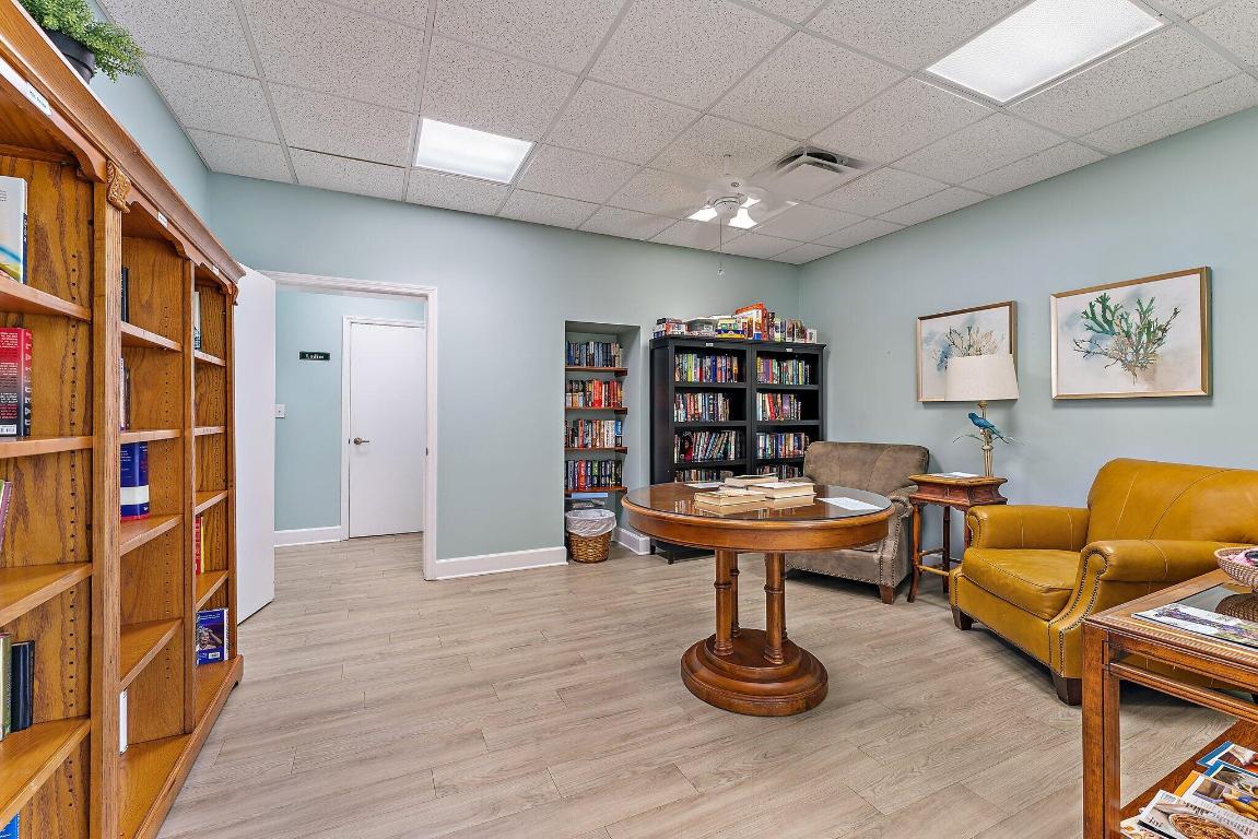 FAIRWINDS COVE CONDO - Residential