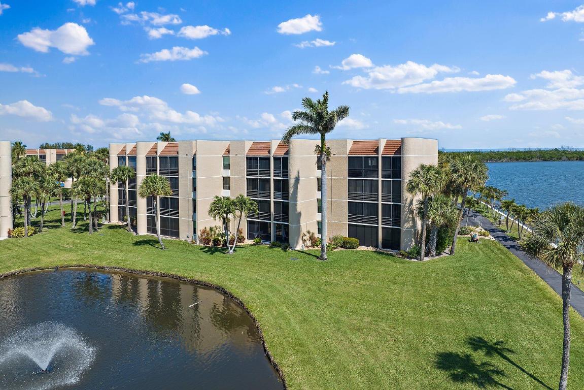 FAIRWINDS COVE CONDO - Residential