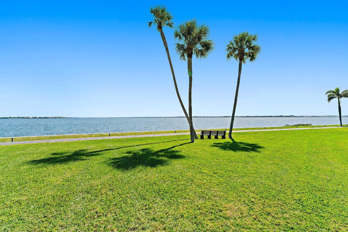 FAIRWINDS COVE CONDO - Residential