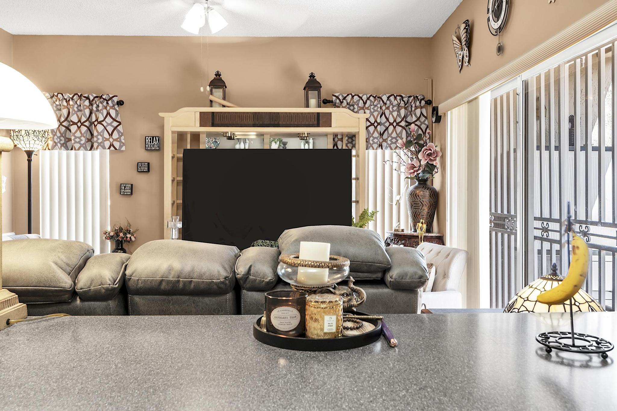 PASEOS AT MIAMI LAKES - Residential