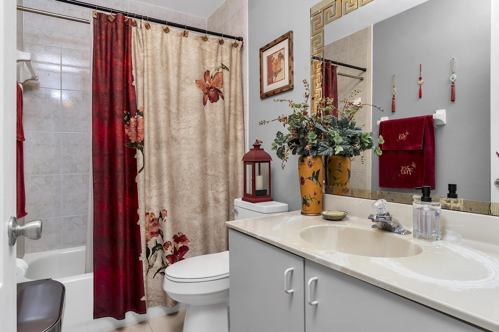 PASEOS AT MIAMI LAKES - Residential