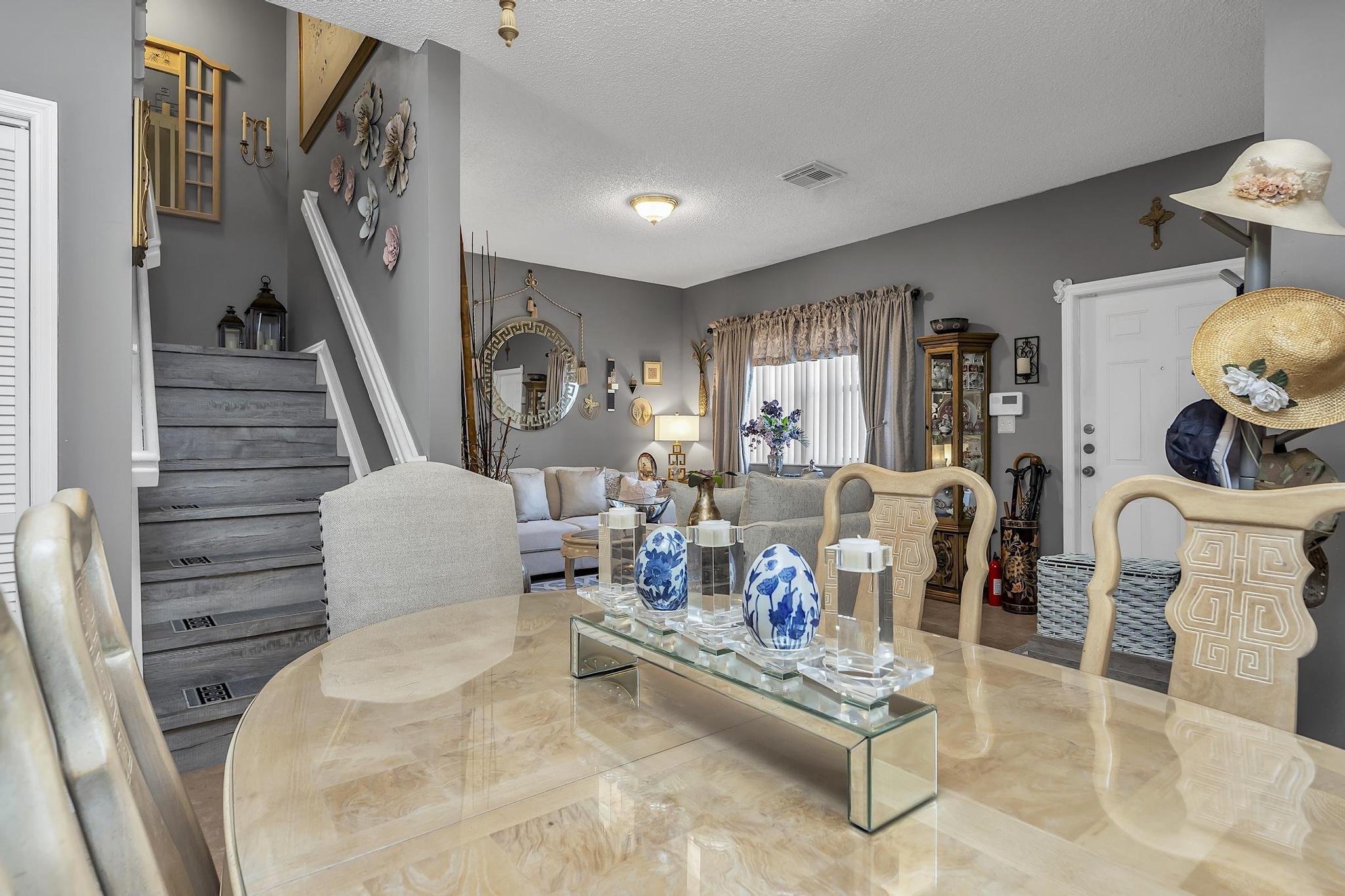 PASEOS AT MIAMI LAKES - Residential