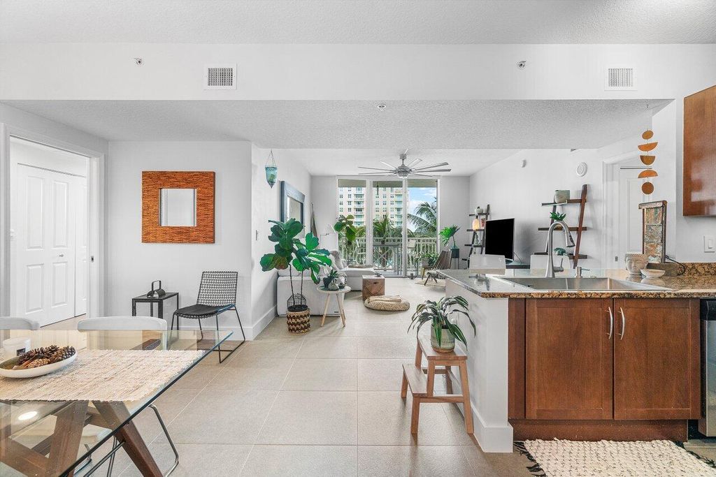 Photo of 350 N Federal Highway #810, Boynton Beach, FL 33435 (MLS # R11159400)