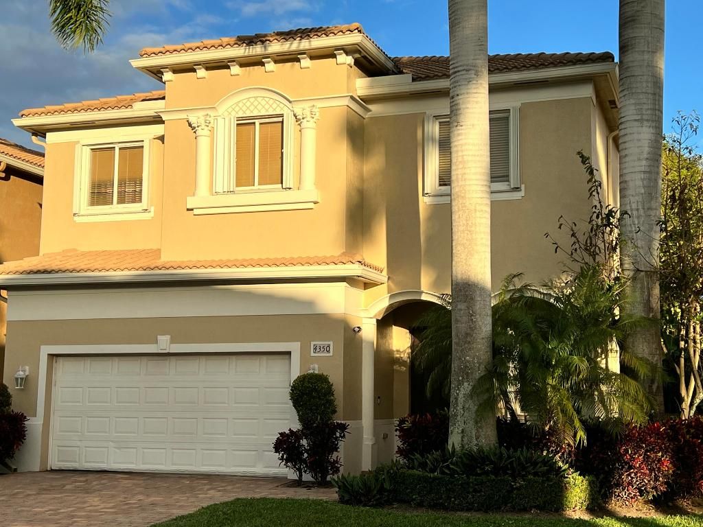 Photo of 4350 Key Lime Boulevard, Boynton Beach, FL 33436 (MLS # R11154428)