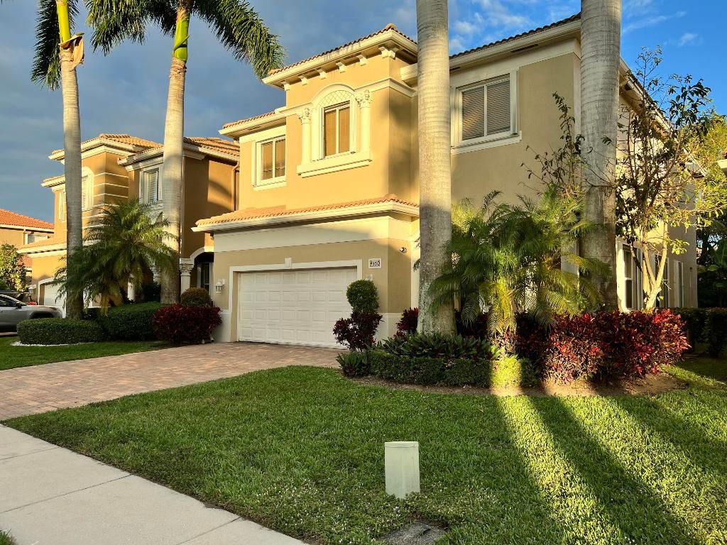Photo of 4350 Key Lime Boulevard, Boynton Beach, FL 33436 (MLS # R11154428)
