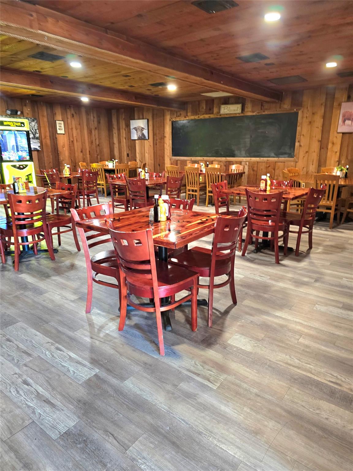 2405 US Highway 441