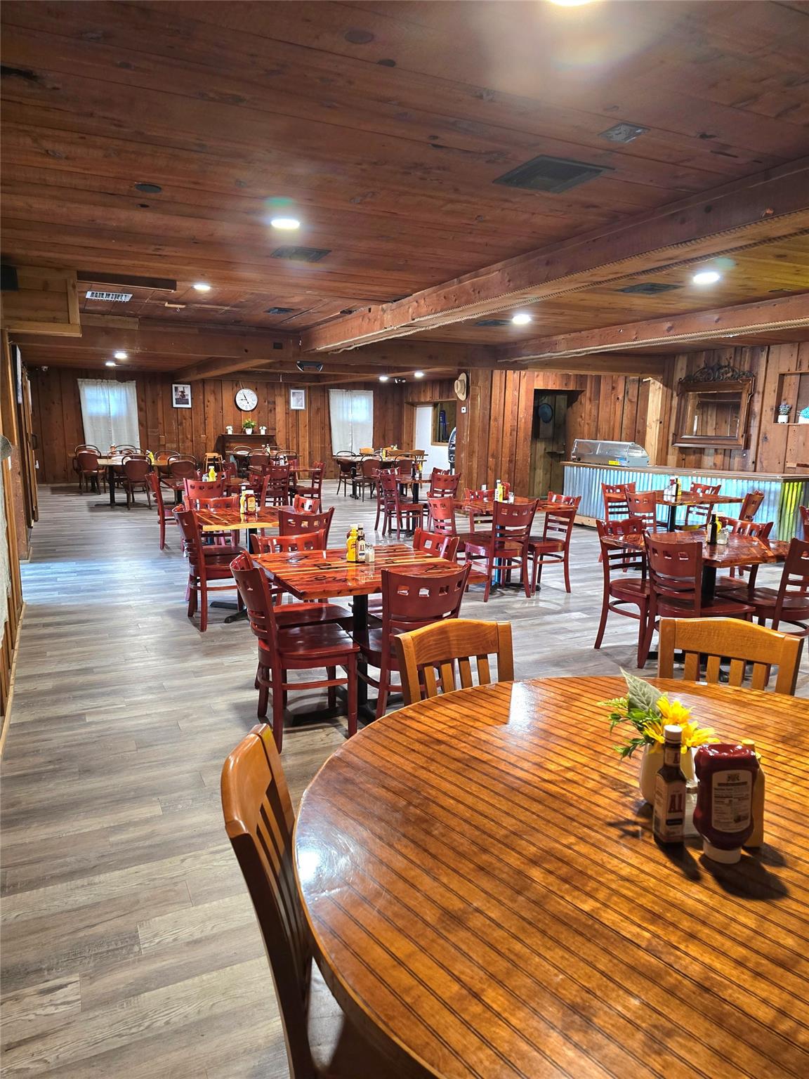 2405 US Highway 441