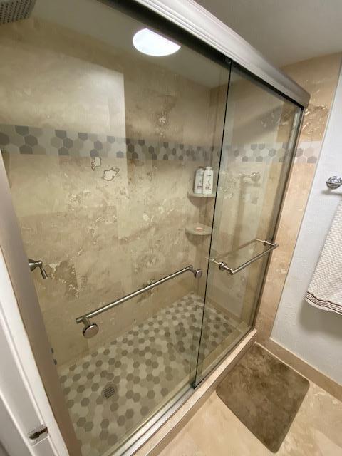 FOREST LAKES - Residential