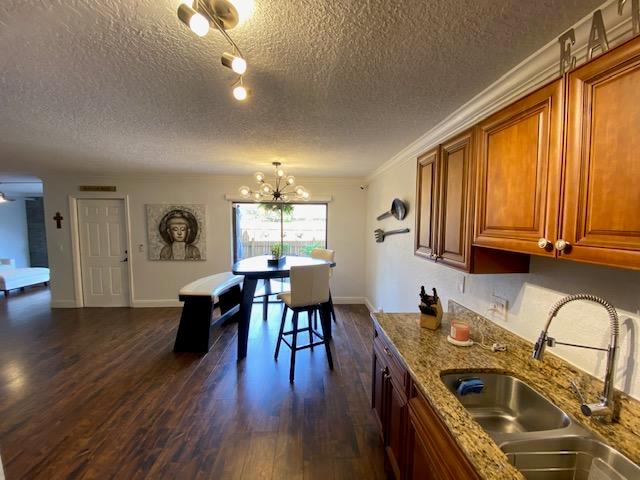 FOREST LAKES - Residential