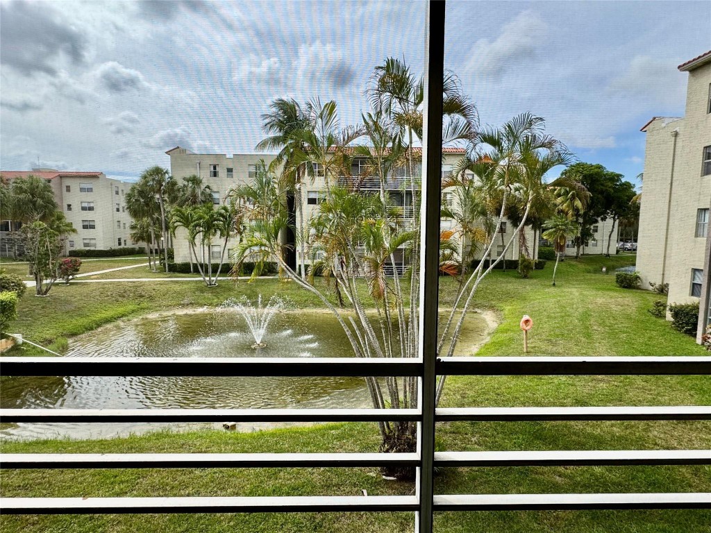 COURTYARDS OF BROWARD - Residential