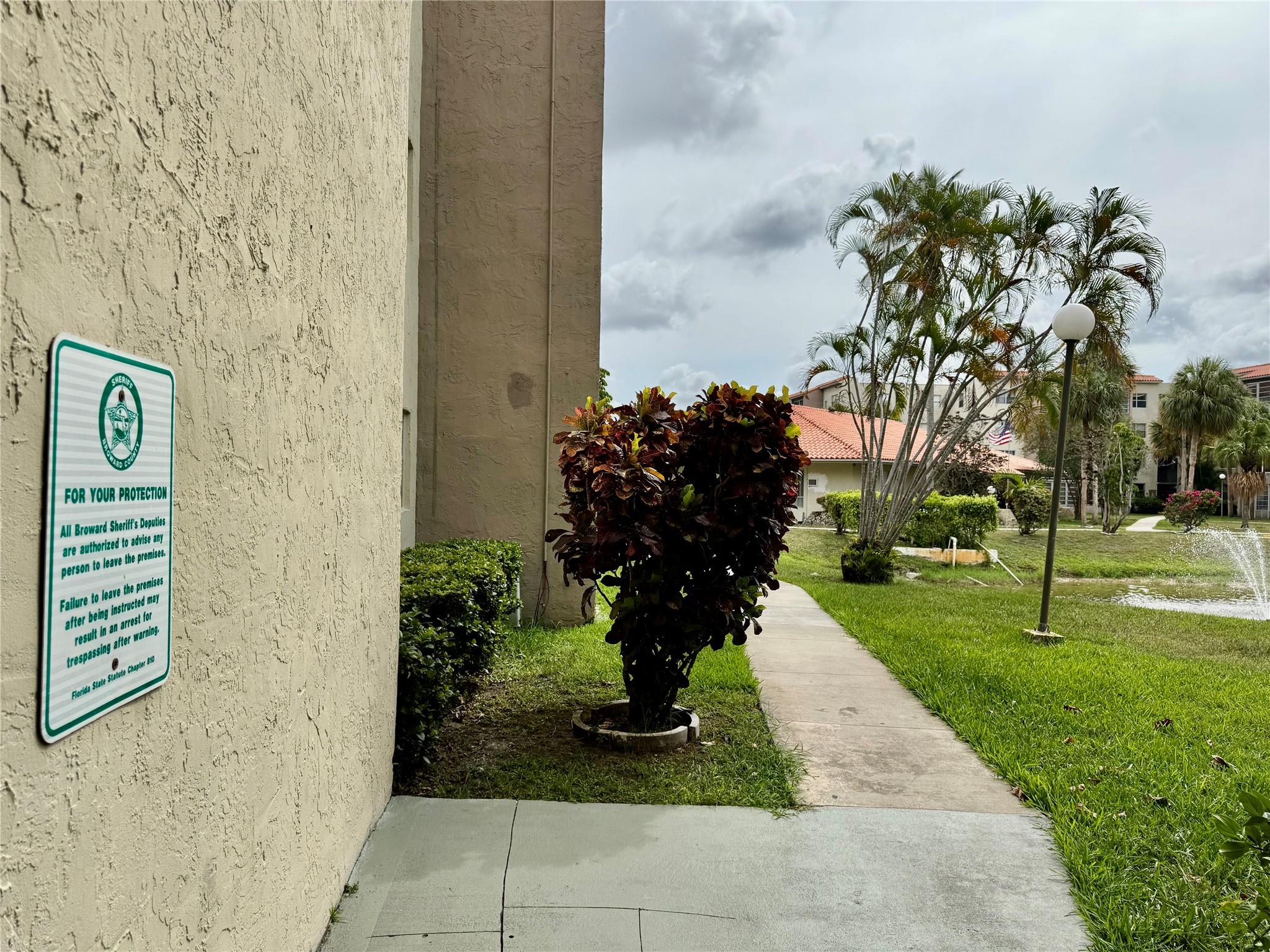 COURTYARDS OF BROWARD - Residential