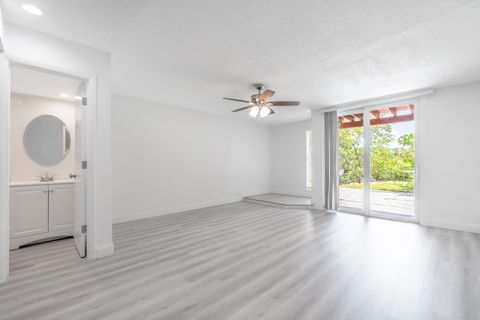 A home in Wilton Manors