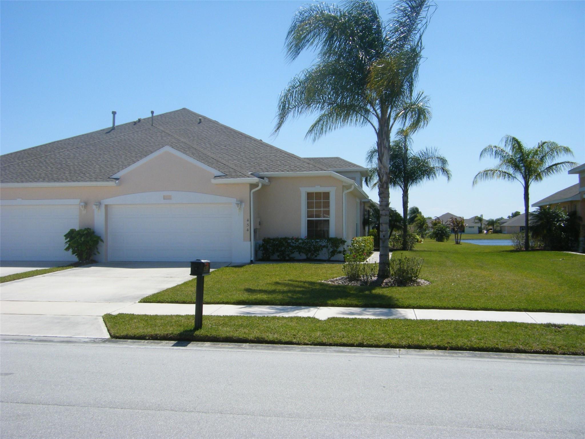 Villa in Vero! Located in gated community of Citrus Springs Village. Spacious living room with sliding doors leading to covered screened patio. Formal dining room, eat in kitchen with island, SS appliances, loads of cabinets. Split plan, master with walk in closet, separate shower & tub. Enjoy the community pool or go to the master clubhouse with a larger pool, clubhouse, tennis and more. Close to shopping, dining, theaters, beaches.