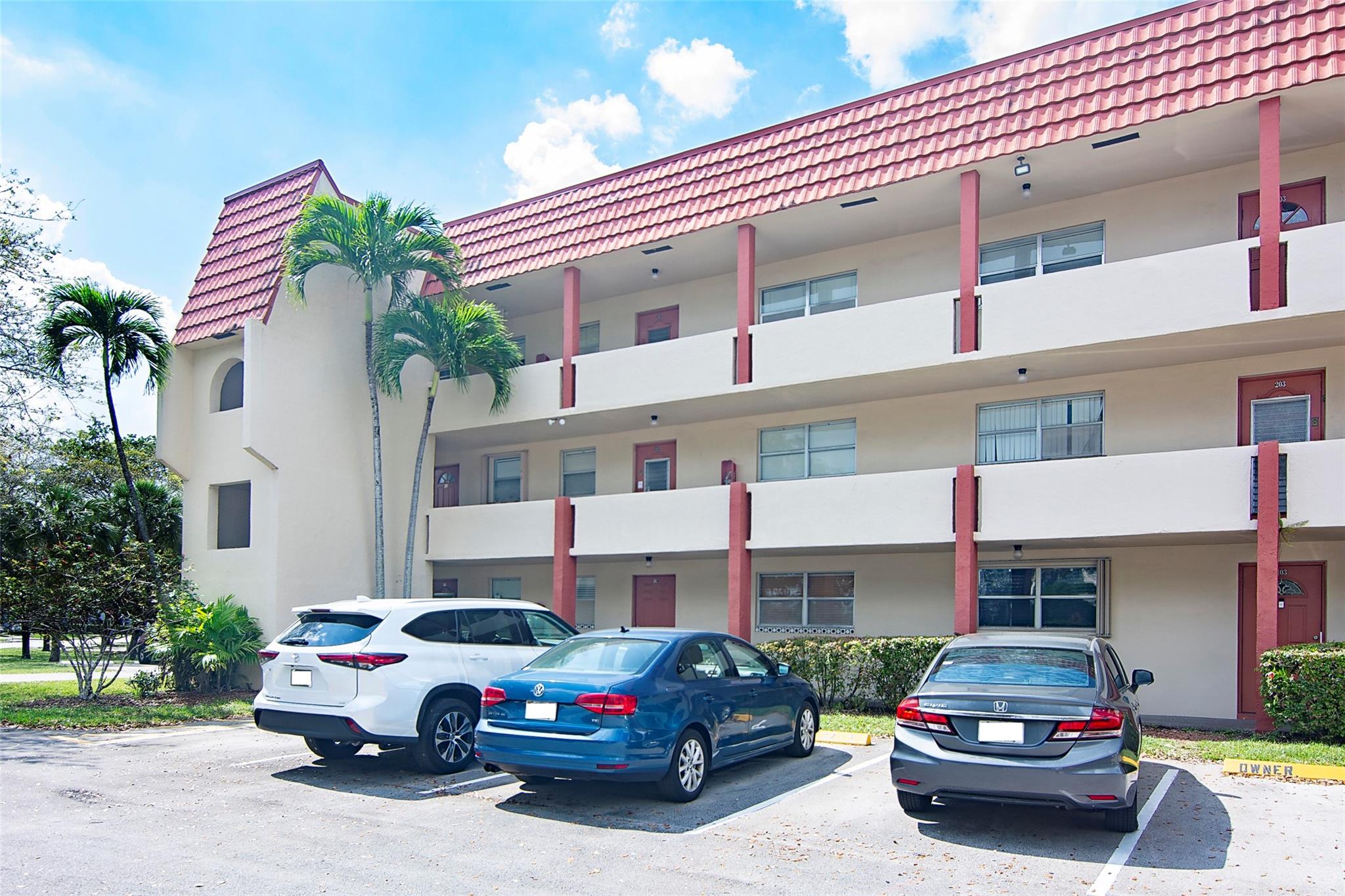 sunrise Lakes - Residential