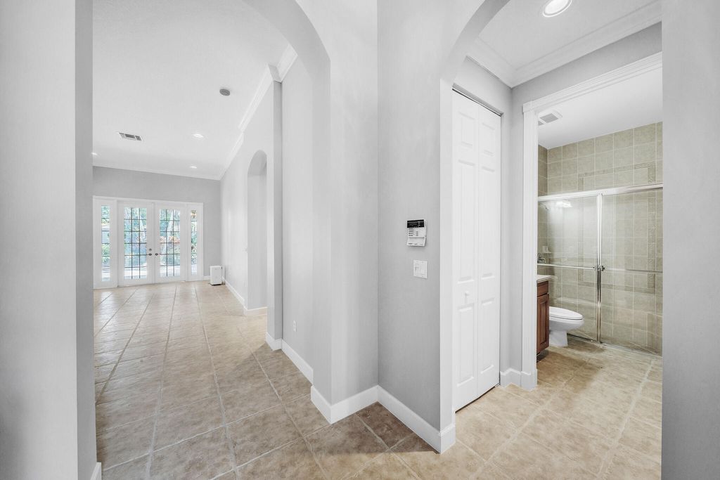 Photo of 6581 Southport Drive, Boynton Beach, FL 33472 (MLS # B26027029)