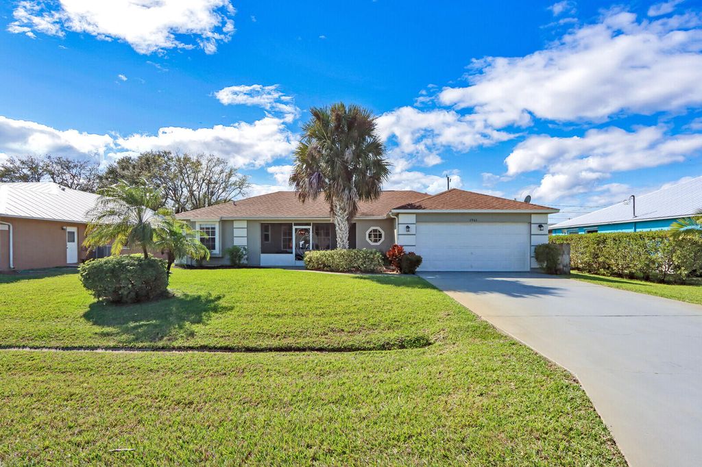 Photo of 1961 SE Gaskins Circle, Port Saint Lucie, FL 34952 (MLS # R10780520)