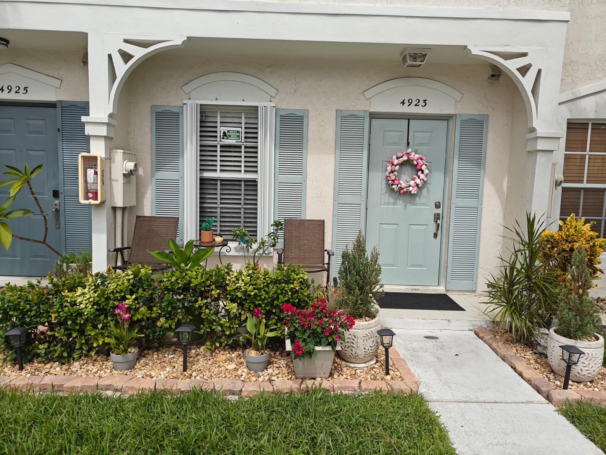 4923 SW 31st Ter 4923