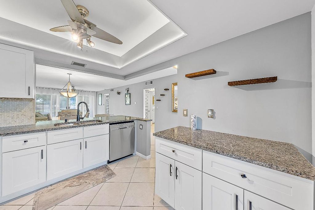 Photo of 11800 Avenue Of The Pga #4, Palm Beach Gardens, FL 33418 (MLS # R10996358)