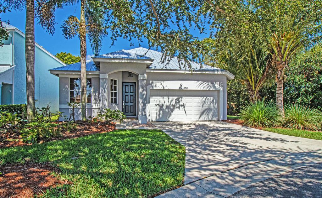 Photo of 3010 SW Solitaire Palm Drive, Palm City, FL 34990 (MLS # R10897093)