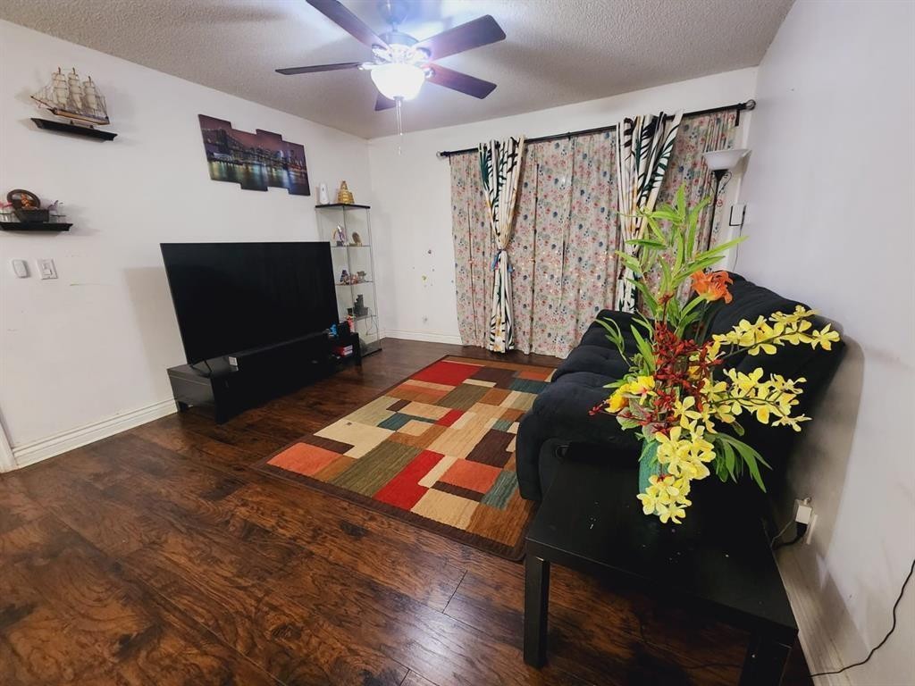 lakes of Jacaranda - Residential Lease