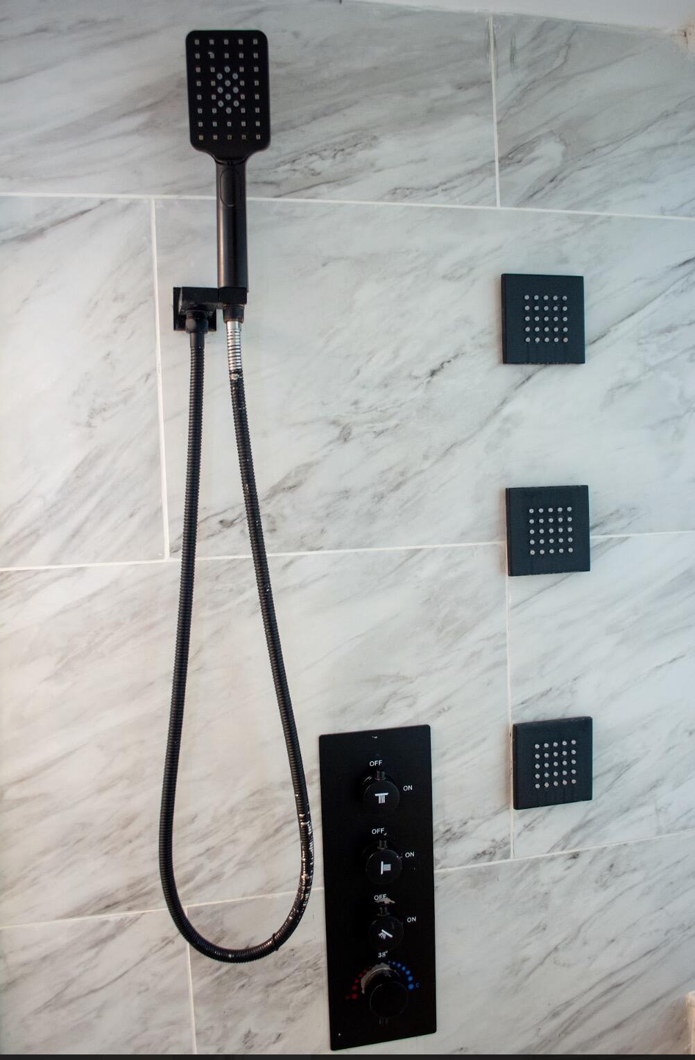 PARC COURT CONDO - Residential Lease