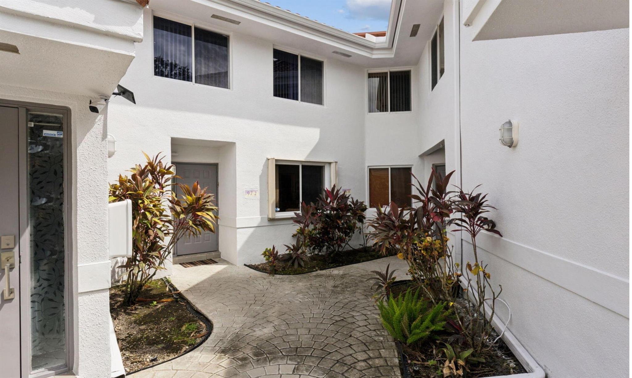 PARC COURT CONDO - Residential Lease