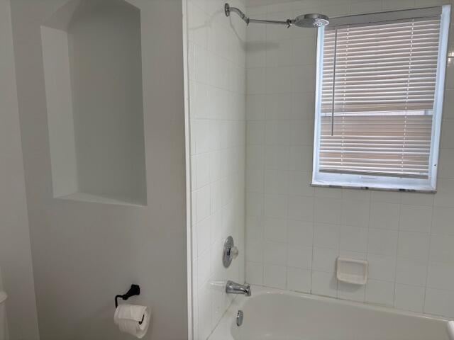 LAKEFOREST - Residential Lease